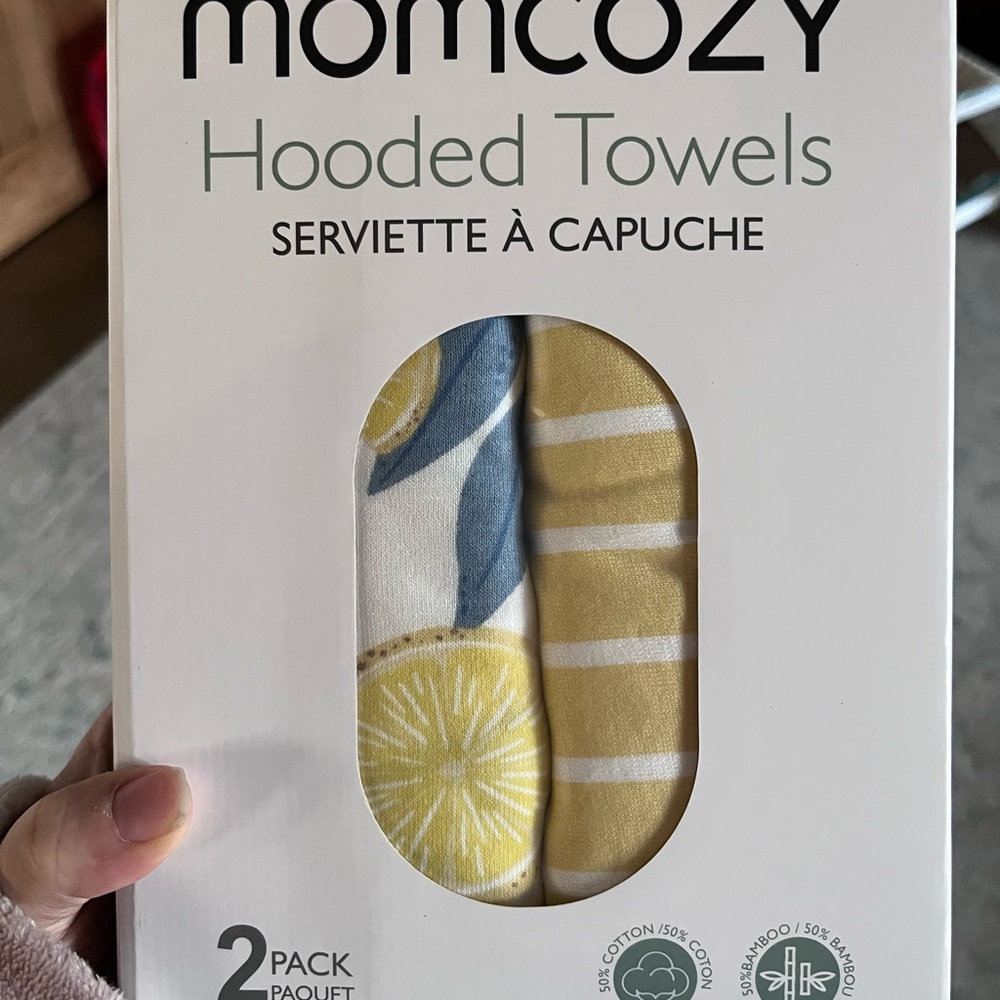 Momcozy Hooded Towels - 2 Pack